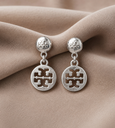 Pre-Owned Tory Burch Silver Tone Logo Medallion Drop Earrings