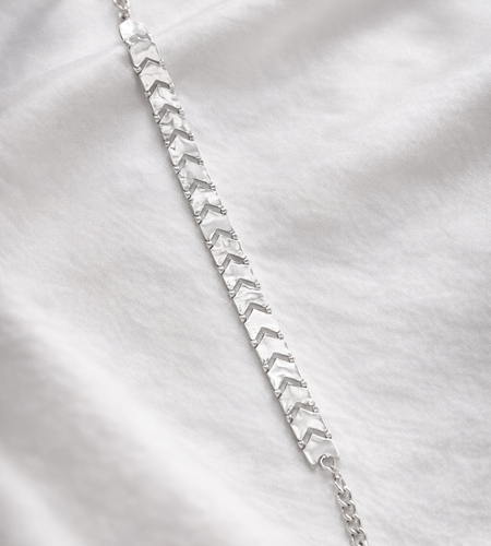Pre-Owned Silpada Sterling Silver Hammered Chevron Link Bracelet – Retired Design