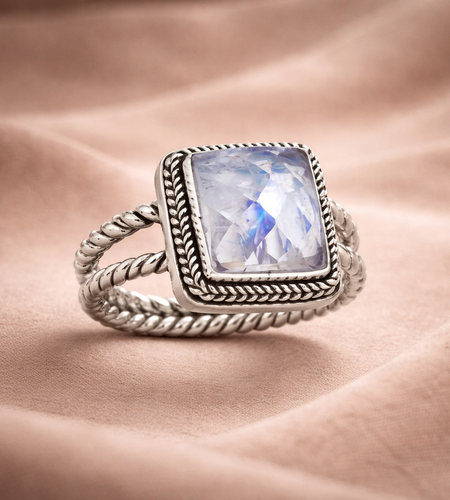 Bali Artisan Sterling Silver Rainbow Moonstone Ring – Handcrafted 925 Silver – Luxury Moonstone Statement Ring