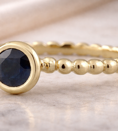 0.50 CT Natural Blue Sapphire Bezel Ring – Solid 18K Yellow Gold | Simply Savvy LUXE