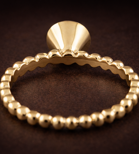 0.50 CT Natural Blue Sapphire Bezel Ring – Solid 18K Yellow Gold | Simply Savvy LUXE