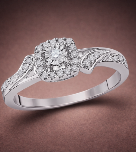 10K White Gold Diamond Solitaire Halo Engagement Ring (1/6 CTW)