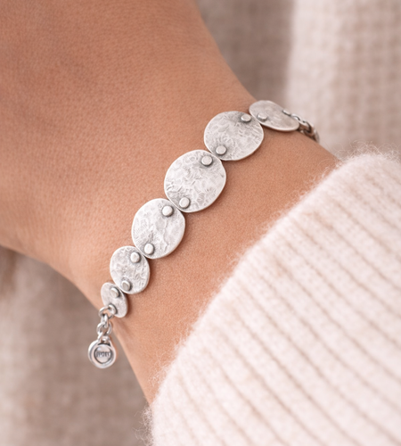 Pre-Owned Silpada Badge of Beauty Sterling Silver Bracelet - Retired Design