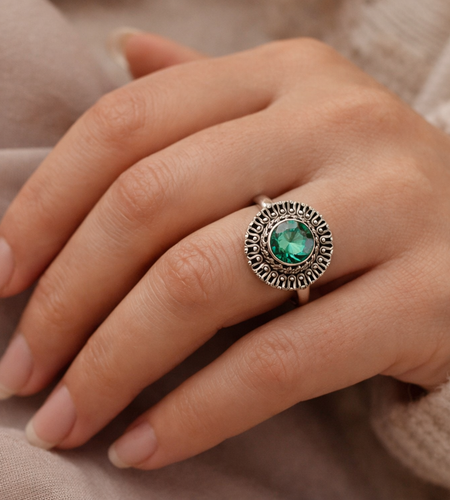 Green Sapphire Sterling Silver Vintage Style Statement Ring Size 7