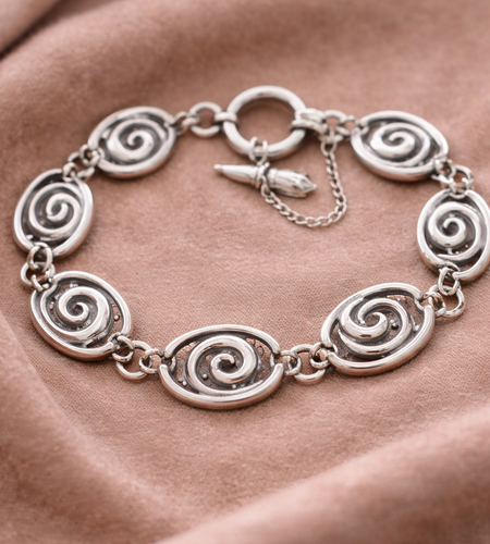 Pre-Owned Silpada Sterling Silver Swirl Bracelet - Retired Design