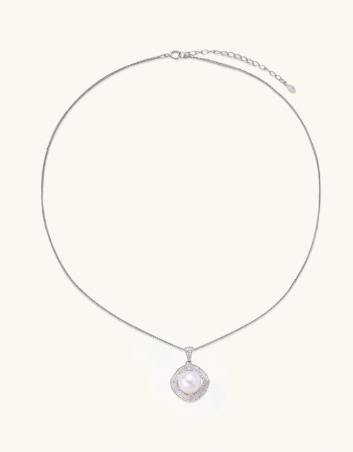 Load image into Gallery viewer, Simply Savvy Halo Pearl Statement Necklace
