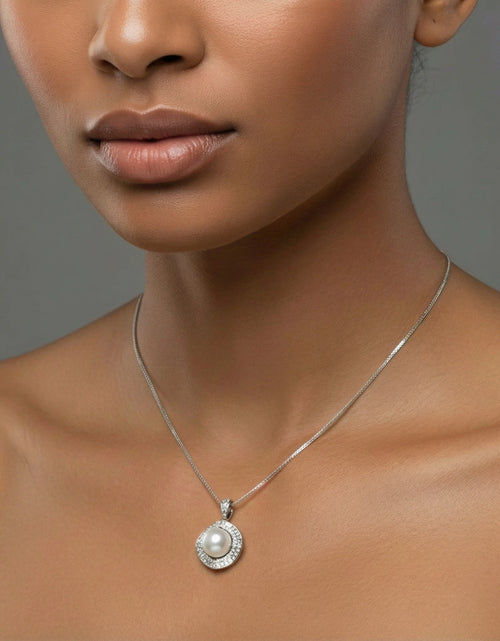 Load image into Gallery viewer, Simply Savvy Halo Pearl Statement Necklace
