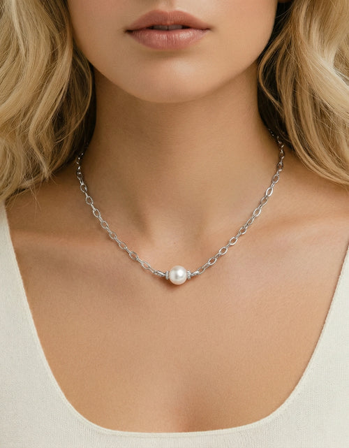 Load image into Gallery viewer, Simply Savvy Luna Pearl Chain Necklace

