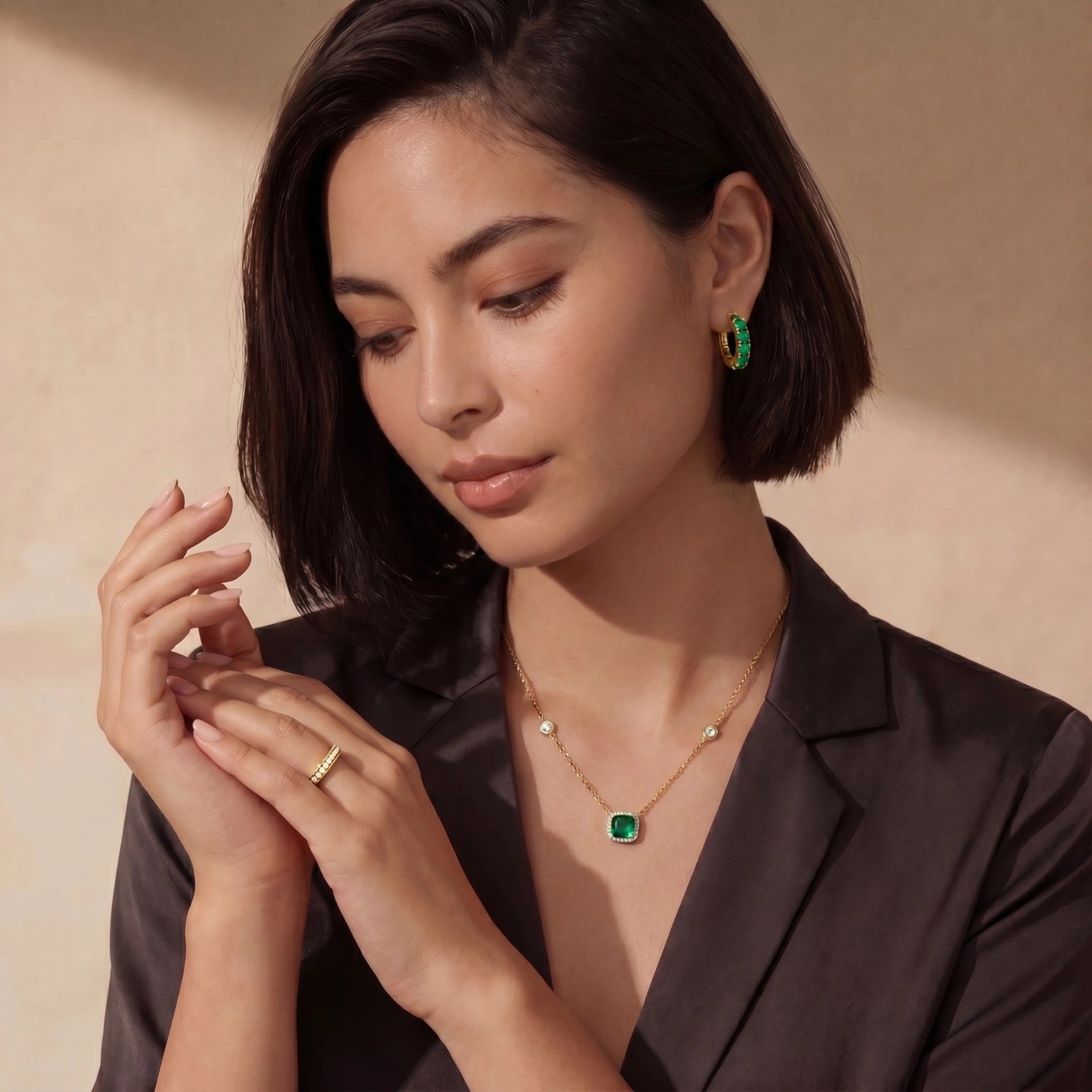 Simply Savvy Emerald Dreams Necklace