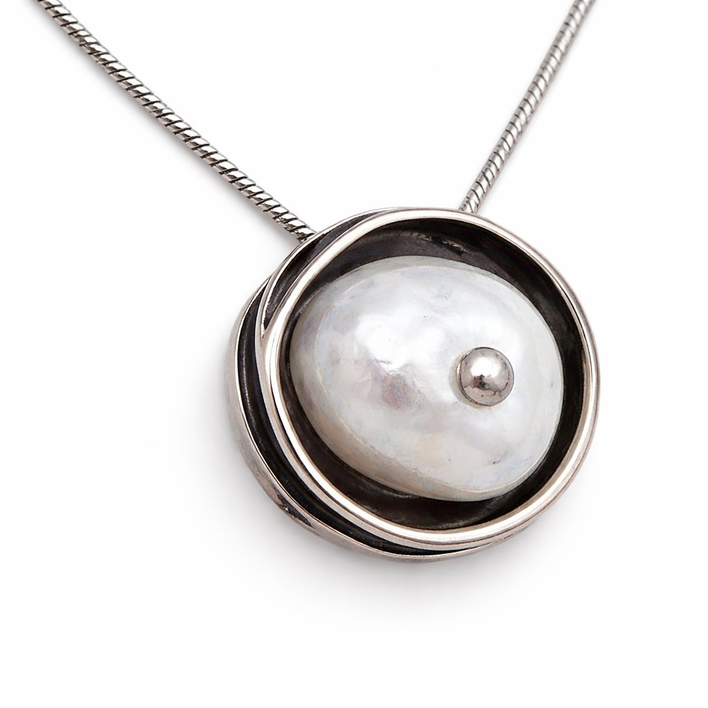 Pre-Owned Silpada Freshwater Coin Pearl Necklace - Retired Design