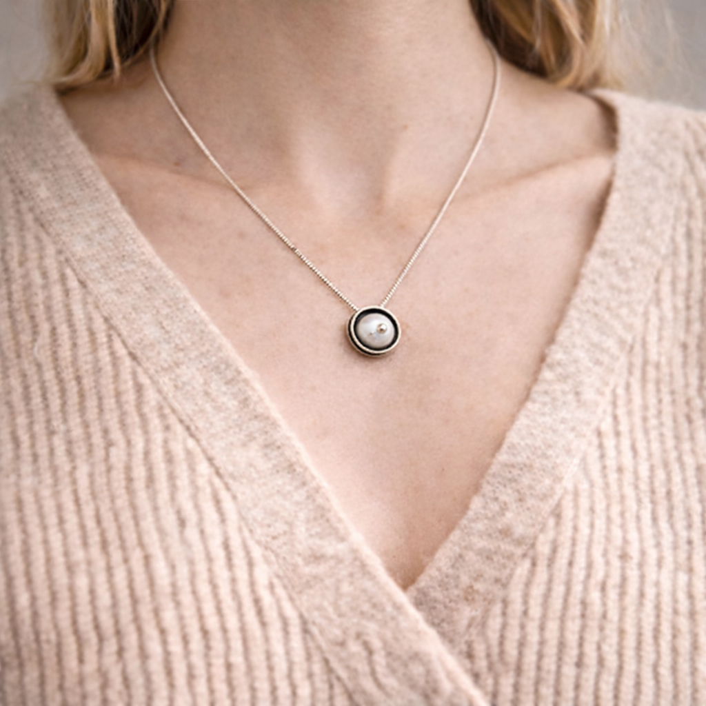 Pre-Owned Silpada Freshwater Coin Pearl Necklace - Retired Design