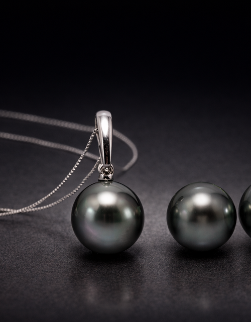 Load image into Gallery viewer, 14K White Gold Peacock Tahitian Pearl Necklace &amp; Stud Earring Set | 10–11mm | French Polynesia
