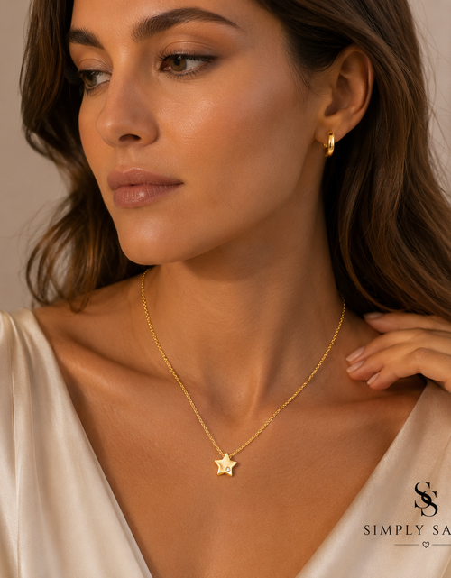 Load image into Gallery viewer, 14K Yellow Gold Diamond Star Pendant Necklace 18 Inch
