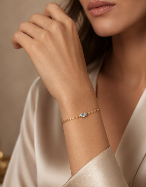 Load image into Gallery viewer, 14K Yellow Gold Blue Topaz Paperclip Bracelet, 7"
