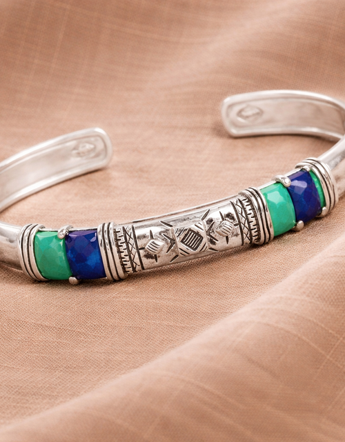 Load image into Gallery viewer, Pre-Owned Silpada Beach House cuff Sterling silver Bracelet - Retired Design
