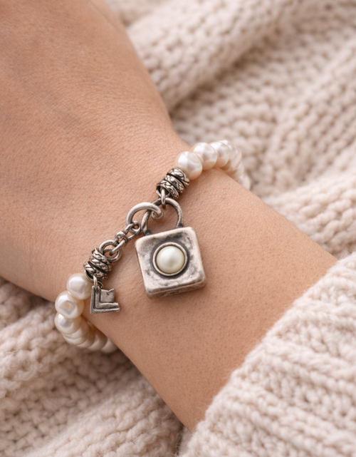 Load image into Gallery viewer, Pre-Owned Silpada Sterling Silver Pearl Bracelet - Retired Design
