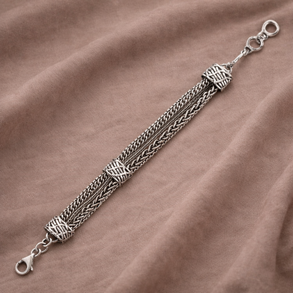 Pre-Owned Silpada Sterling Silver Talk of the Town Bracelet - Retired Design