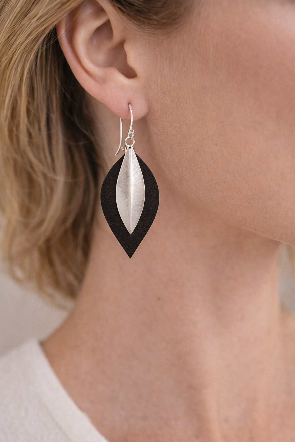 Pre-owned Silpada LAYERED LEAF Earrings