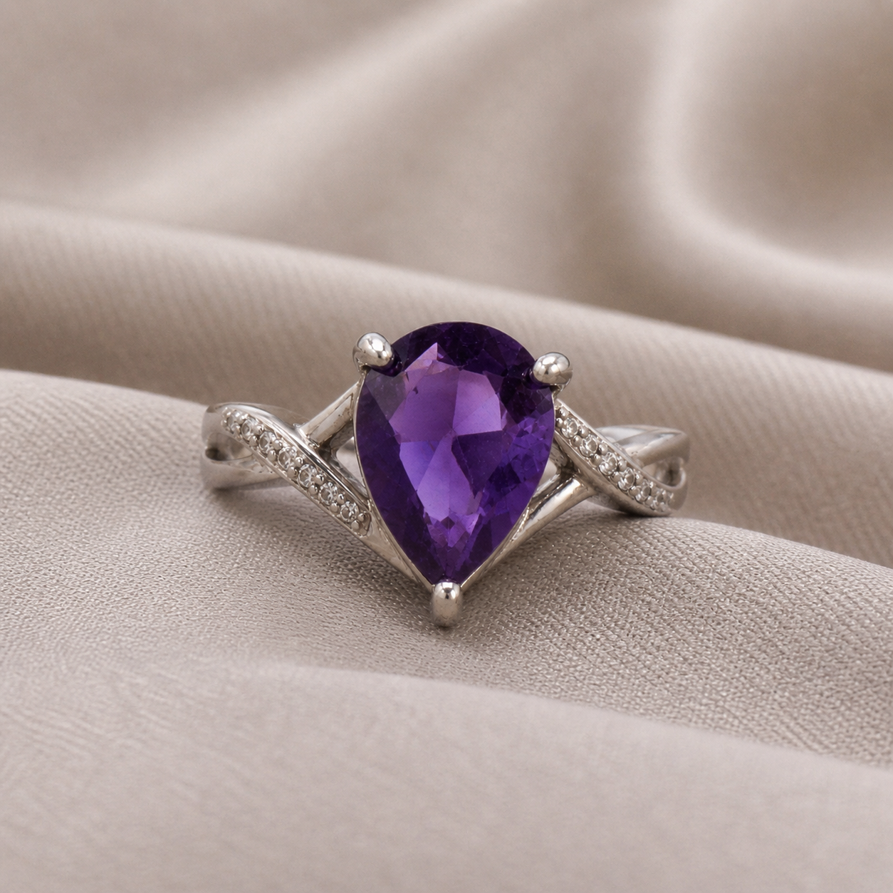 Violet Grace Amethyst Ring - .925 Sterling Silver Oval Amethyst – Size 7|Classic Solitaire