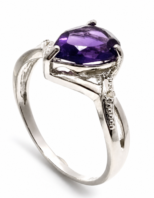 Load image into Gallery viewer, Violet Grace Amethyst Ring - .925 Sterling Silver Oval Amethyst – Size 7|Classic Solitaire

