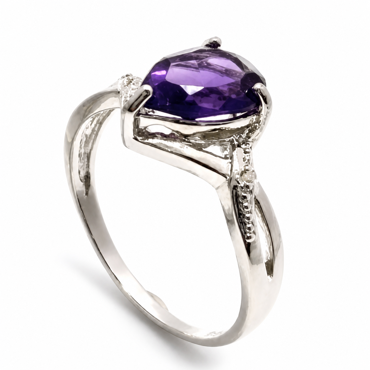 Violet Grace Amethyst Ring - .925 Sterling Silver Oval Amethyst – Size 7|Classic Solitaire