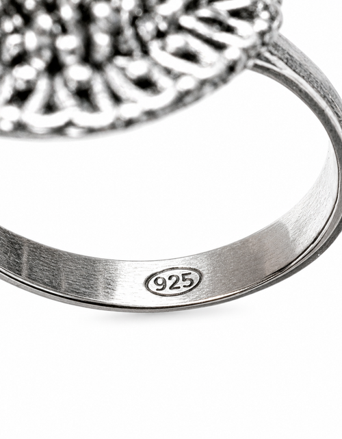 Load image into Gallery viewer, Vintage Style Green Sapphire Sterling Silver Statement Ring Size 7
