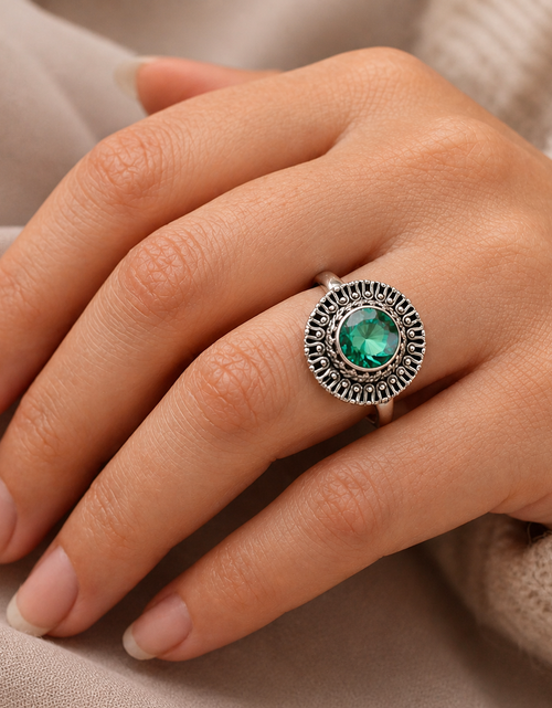 Load image into Gallery viewer, Vintage Style Green Sapphire Sterling Silver Statement Ring Size 7
