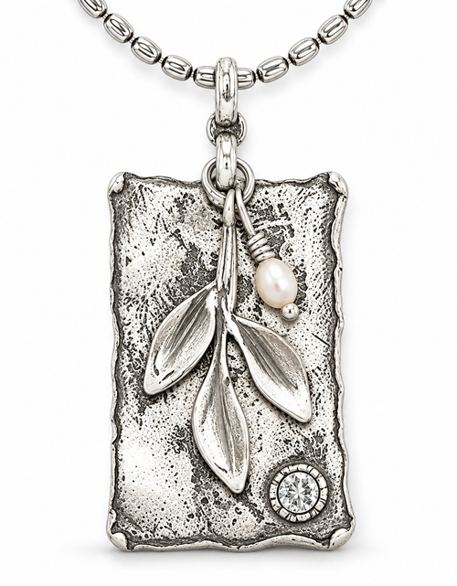 Load image into Gallery viewer, Pre-Owned Silpada Sterling Silver "Leaf Spring" Pendant Necklace - Retired Design
