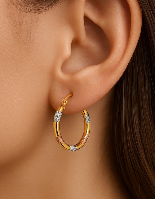 Load image into Gallery viewer, Tri-Color Hoop Earrings with Diamond Cut Accents in 14k Gold(2x15mm)
