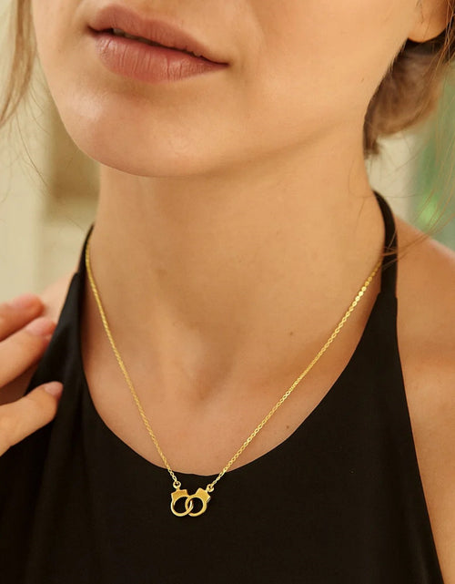 Load image into Gallery viewer, 14K Yellow Gold Interlocking Handcuff Necklace 18 Inch
