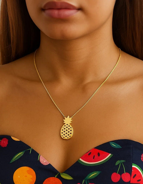 Load image into Gallery viewer, Pineapple Necklace in 10K Yellow Gold
