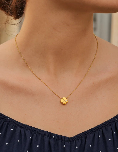 Load image into Gallery viewer, 14k Yellow Gold Polished Four Leaf Clover Necklace with Diamond
