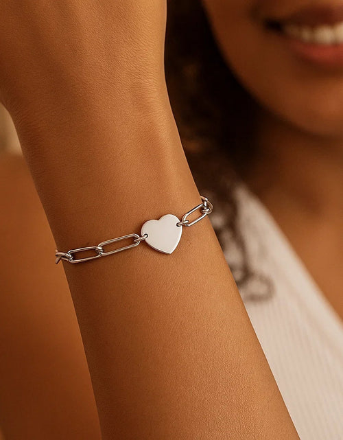 Load image into Gallery viewer, Sterling Silver Rhodium-Plated Engravable Heart Paperclip Bracelet
