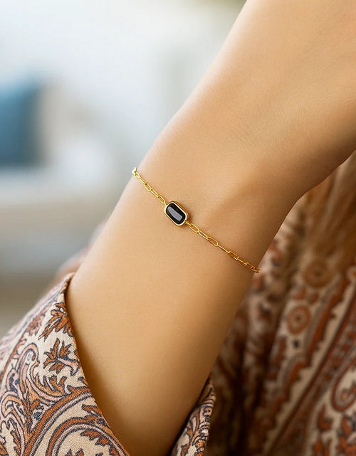Load image into Gallery viewer, 14k Yellow Gold Garnet Paperclip Bracelet – 7 Inches
