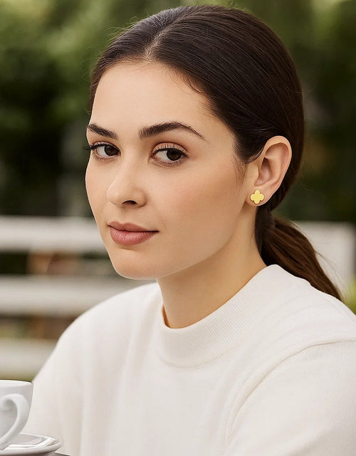 Load image into Gallery viewer, 14K Yellow Gold Polished Clover Stud Earrings
