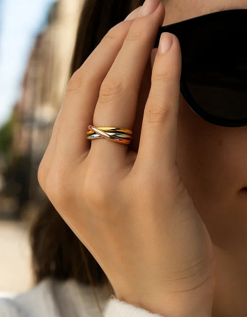 Load image into Gallery viewer, 14k Tri Color Gold Twist Style Ring(2.50 mm)
