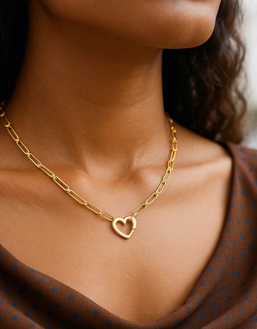 Load image into Gallery viewer, 14K Yellow Gold Heart Paperclip Necklace
