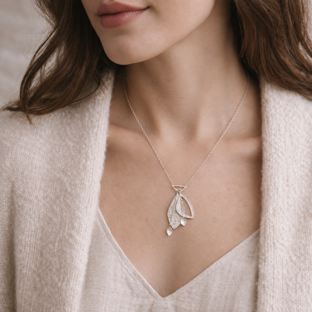Pre-Owned Silpada Contemporary Leaf Drop Necklace - Retired Design