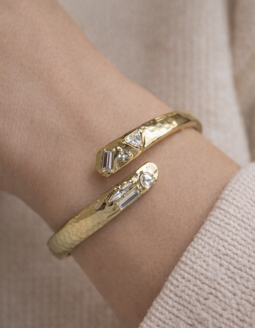Load image into Gallery viewer, Retired Silpada Cobra Hinge Cuff Bracelet – Gold Tone with Swarovski Crystal Accents

