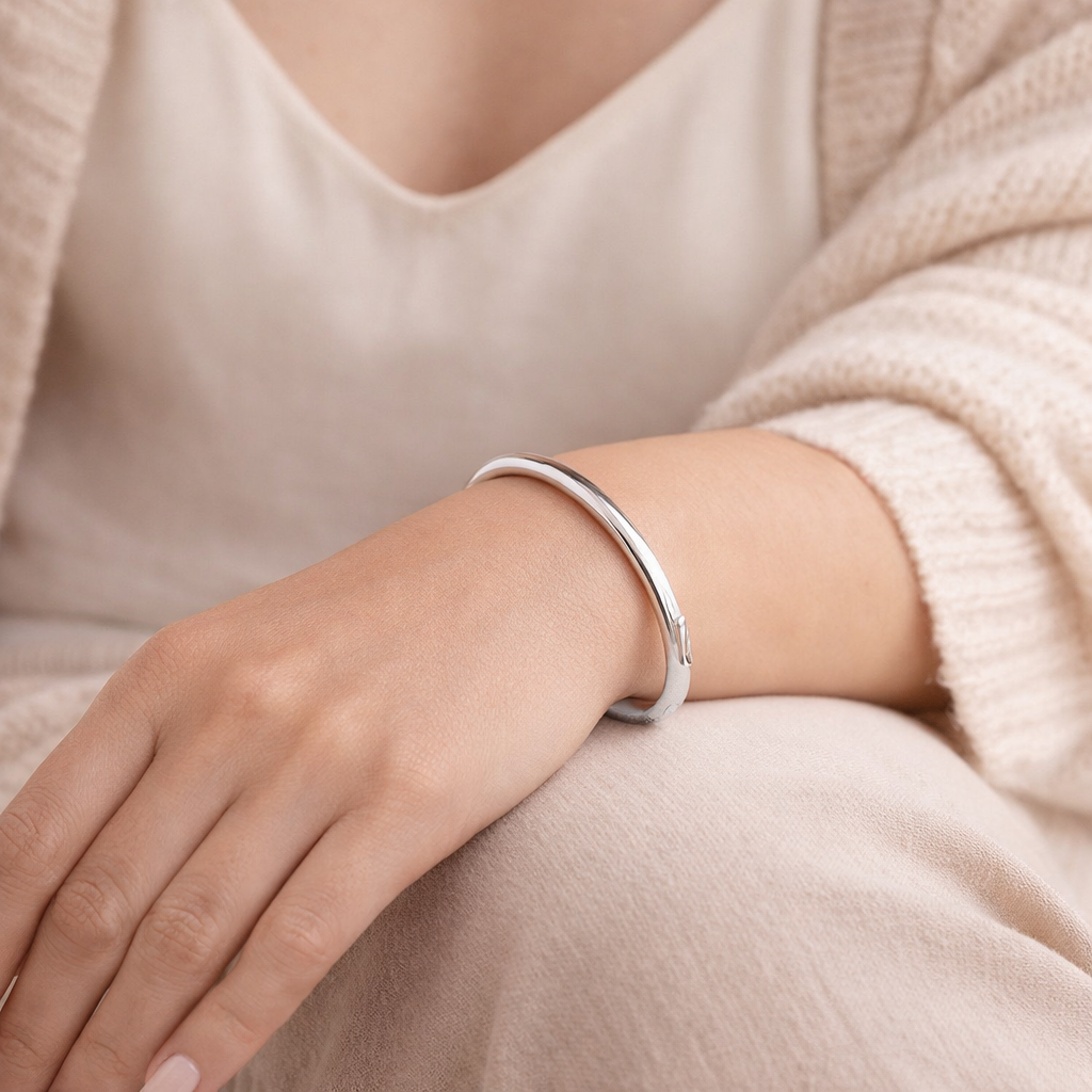 925 Sterling Silver "Modern Heirloom" Classic Oval  Bangle Bracelet