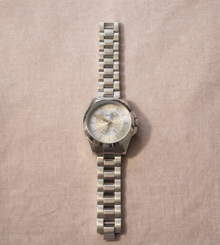 Coach Silver Signature Bangle Watch – Minimalist Bracelet Style (Pre-Owned)