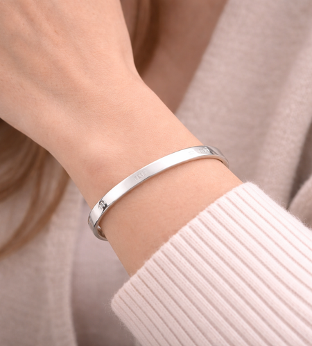 925 Sterling Silver “Essential Flat Bangle” Bracelet – Minimalist Polished Stackable