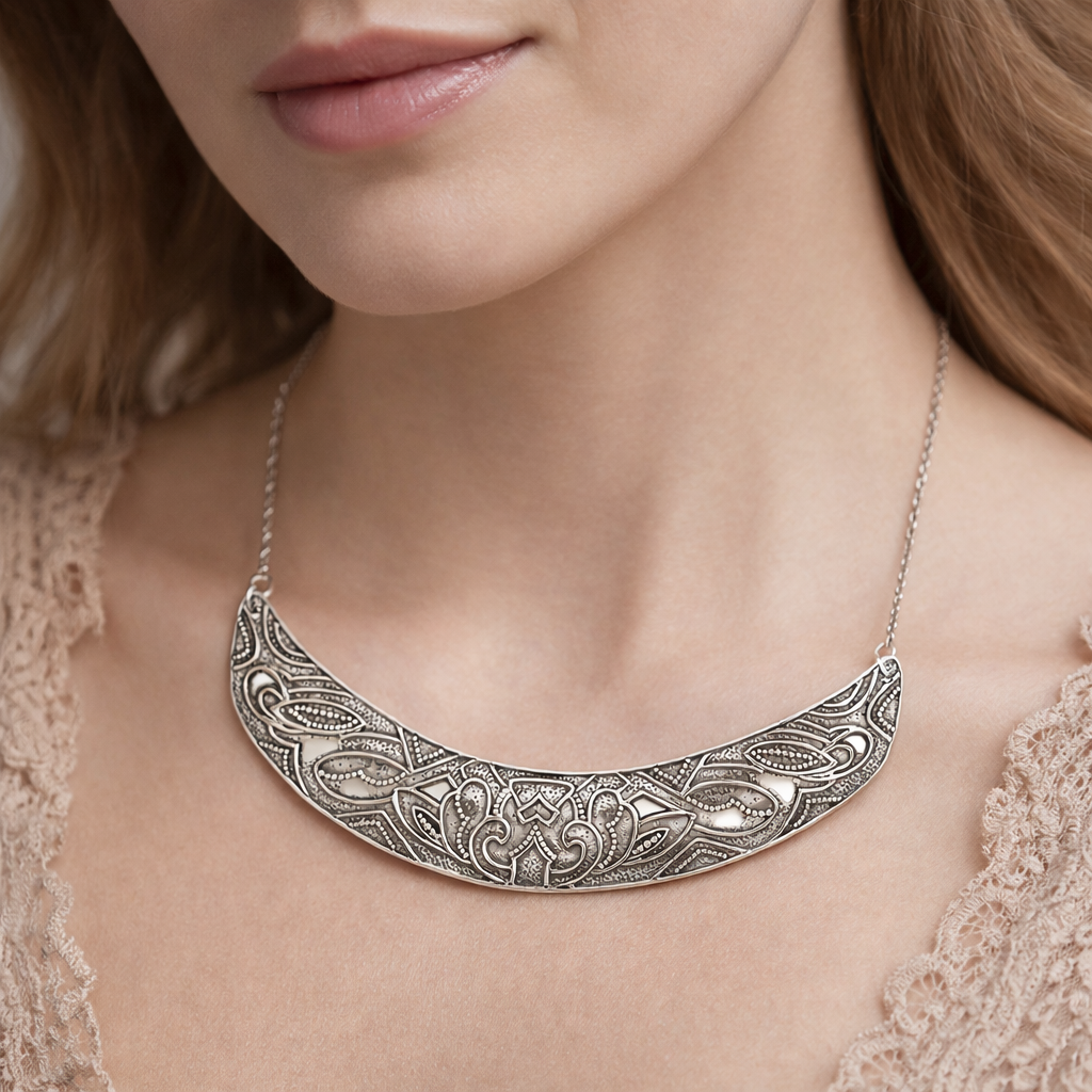 Pre-Owned Silpada's "Ahead of the Curve Necklace" - Retired Design