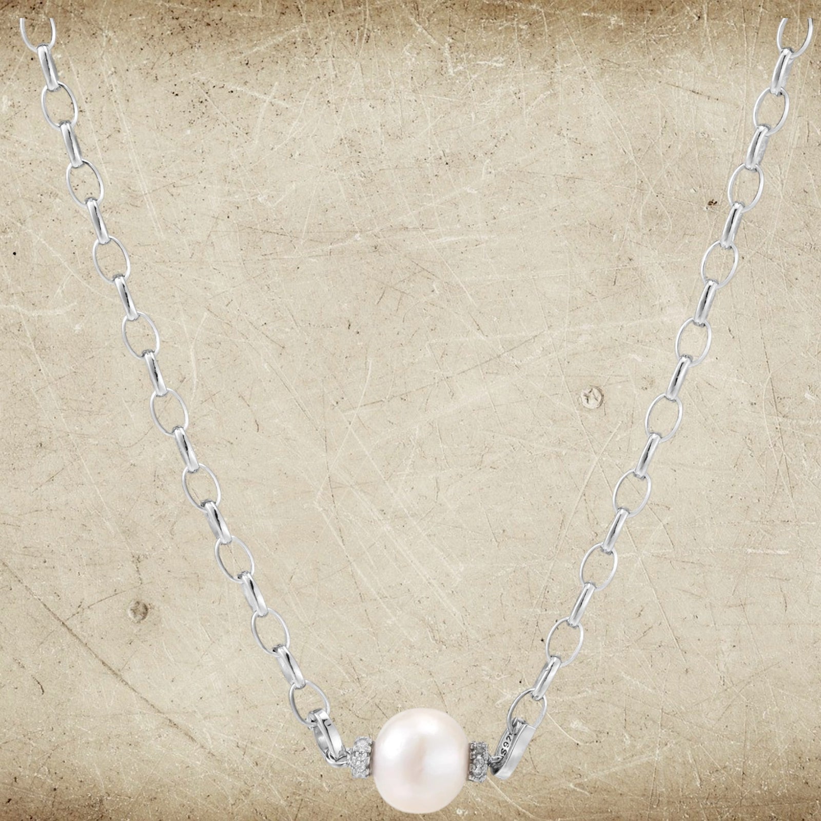 Simply Savvy Luna Pearl Chain Necklace