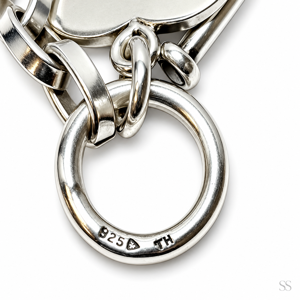 Pre-Owned Silpada Sterling Silver Link/Heart Charm - Retired Design