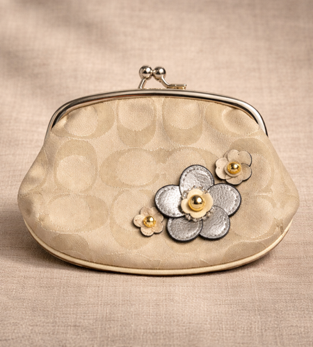 Coach Signature Canvas Floral Kisslock Coin Purse – Beige Gold Mini Wallet