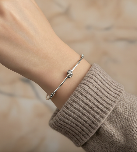 Pre-Owned Silpada Sterling Silver Love Knot Bangle Bracelet - Retired Design