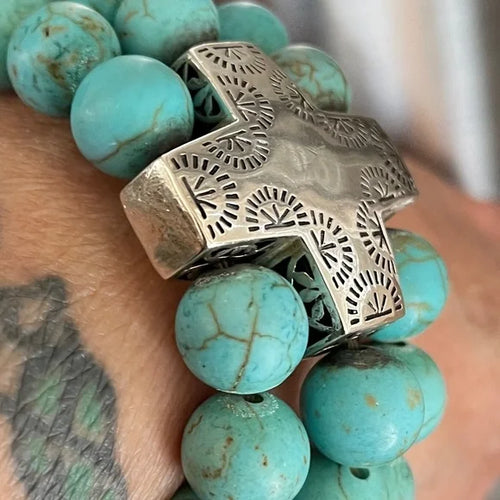 Load image into Gallery viewer, Pre-Owned Silpada DEVOTION Stretch Bracelet - Retired Design
